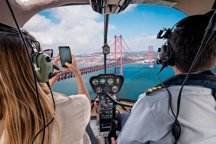 360º Lisbon: Helicopter Flight, Boat Trip & Old Town Walking  - Photo 1 of 21