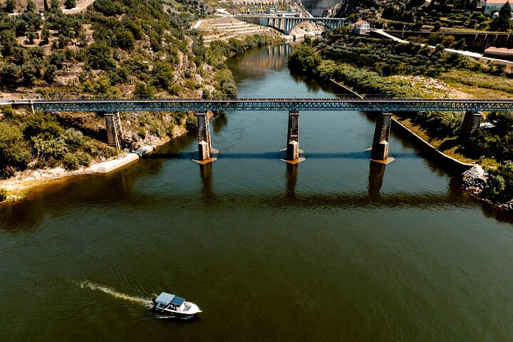 4 hours Douro River Cruise with Lunch - Photo 1 of 9