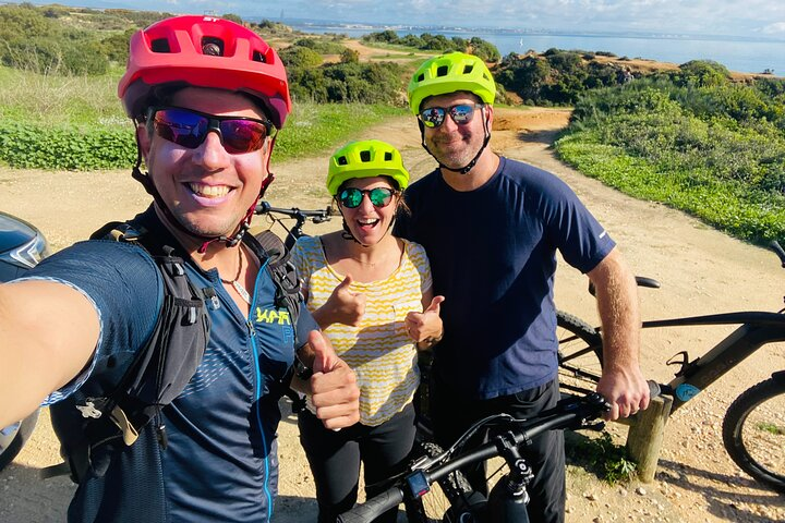 Algarve: Lagos sightseeing guided tour with E-bikes - Photo 1 of 12