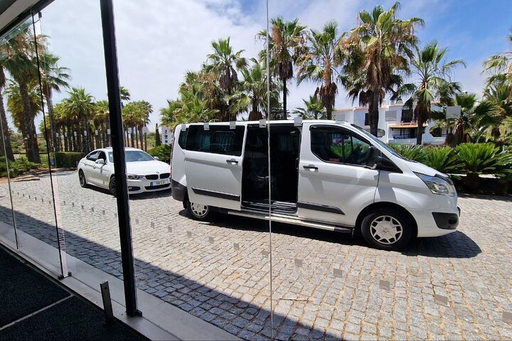 Alto Golf Pestana (Minibuses 8 pax/roundtrip) - Photo 1 of 7