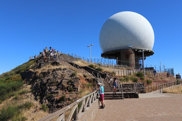 Arieiro Peak, Santo da Serra and Cristo Rei 4x4 Experience - Photo 1 of 15