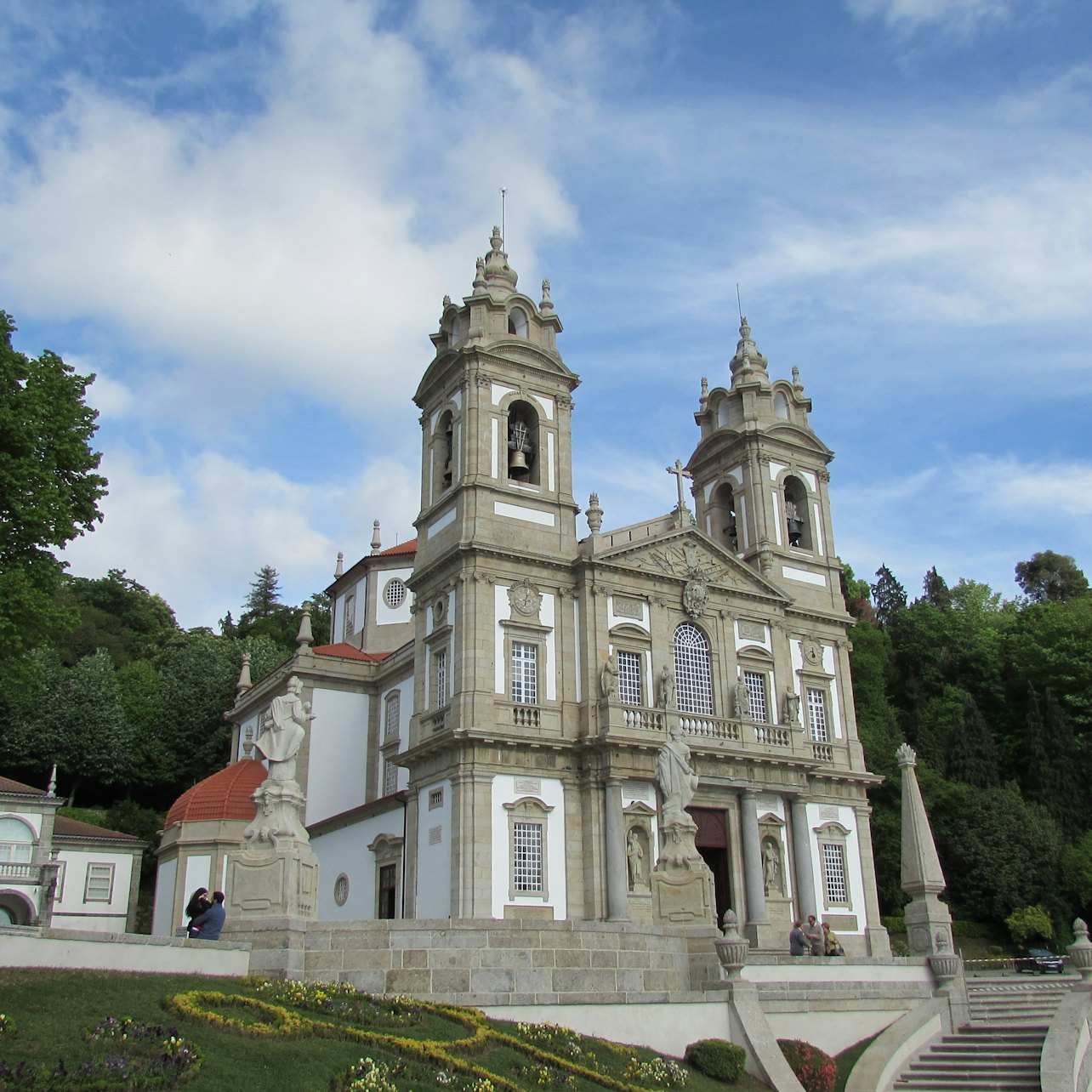 Braga & Guimarães: Guided Day Tour From Porto + Lunch - Photo 1 of 8