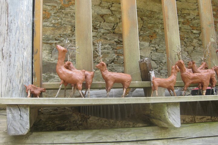 Little deers as ceramics Figurines - creative experience at Cerdeira 