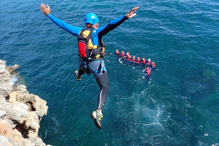 coasteering in Arrábida - Photo 1 of 6