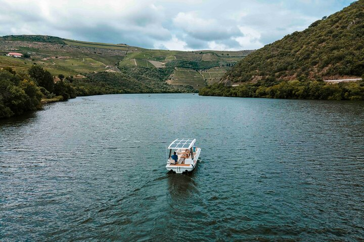 Douro Solar Boat Experience with Wine Tasting - Photo 1 of 4