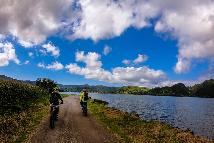 E-bike Sete Cidades- "All Mountain" bike program - Photo 1 of 7