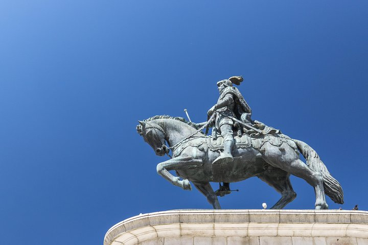 Explore Lisbon’s Art and Culture with a Local - Photo 1 of 6