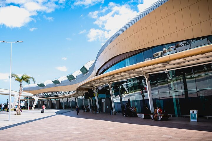 Faro airport transfer to Albufeira - Photo 1 of 8