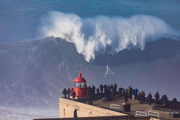 Big waves from Nazaré