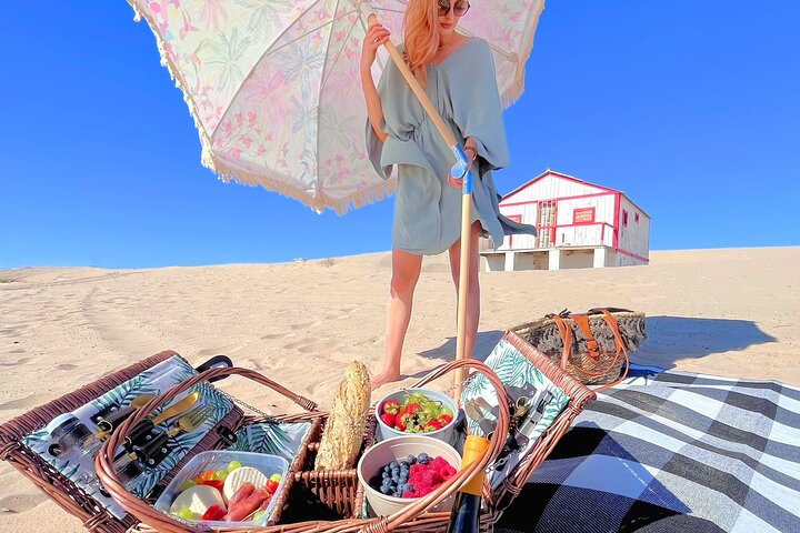 Lisbon Brunch Beach Picnic with Beach Set-up and Transfers - Photo 1 of 9