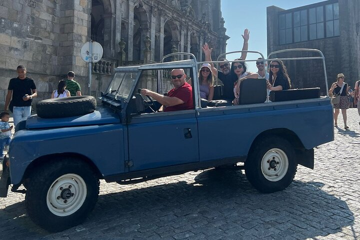 Porto in Classic Land Rover - Photo 1 of 4