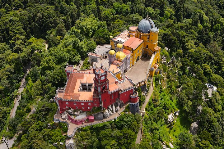 Private Getaway in Sintra - Through the Hills to the Coast - Photo 1 of 25