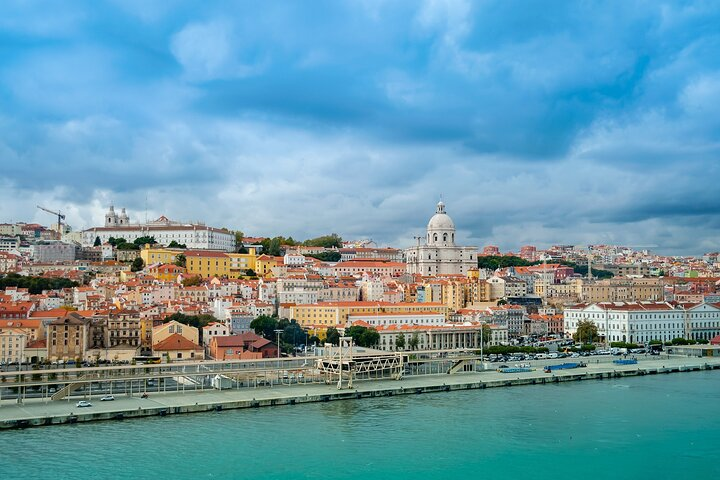 Private Transfer From Lagos to Lisbon, Local English Speaking Driver - Photo 1 of 6