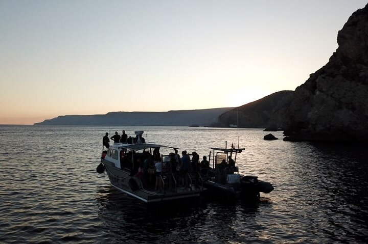 Sesimbra Boat trip at sunset - Photo 1 of 4