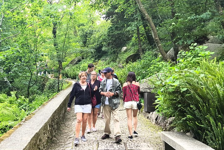 Sightseeing in Sintra-Moorish Castle
