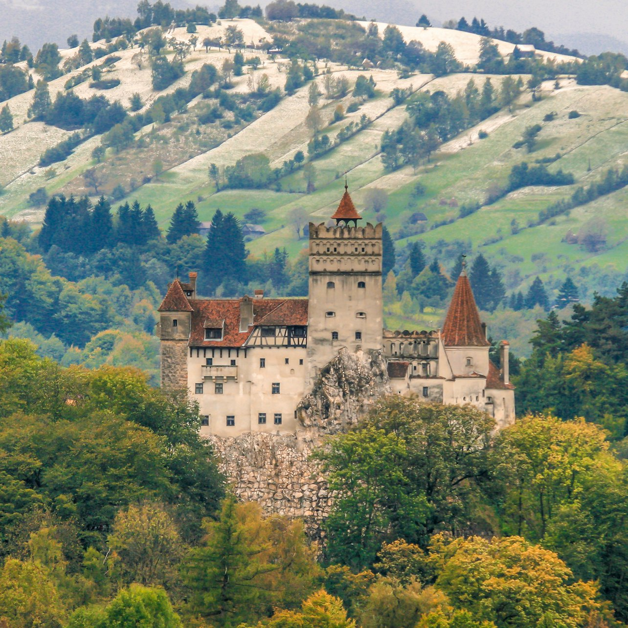 Bran Castle & Peleș Castle from Bucharest - Photo 1 of 9