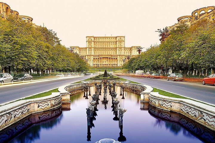 Union Boulevard and The Palace of the Parliament