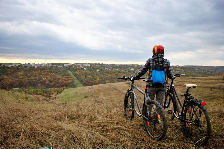 Private bike trip around Iasi - Photo 1 of 6