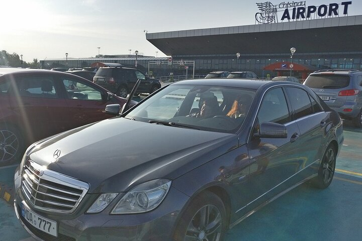 Private transfer from Bucharest Otopeni Airport OTP to Chisinau KIV - Photo 1 of 4