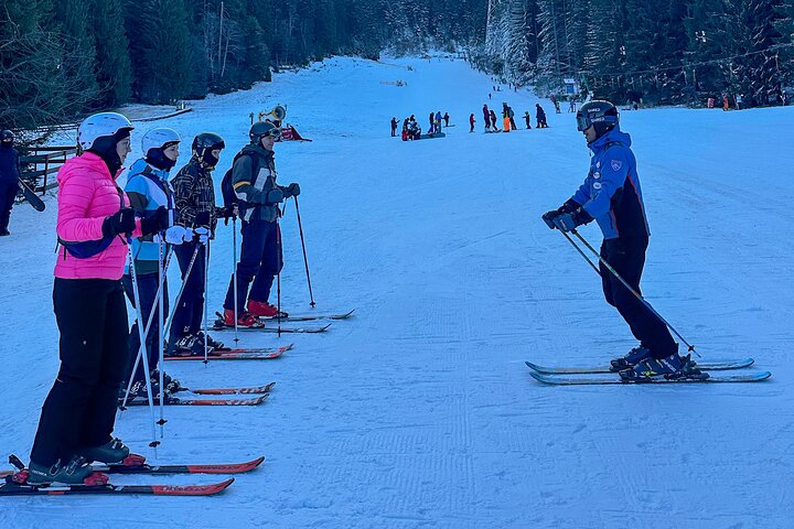 Group ski lessons Poiana Brasov on Bradul ski slope.