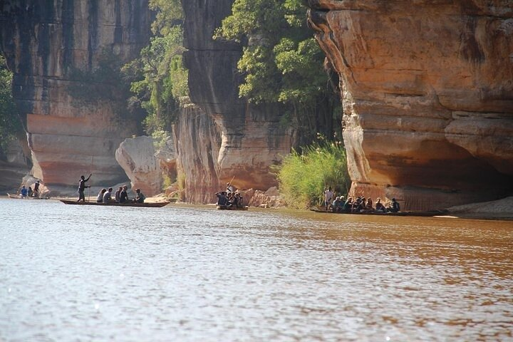 Tsiribihina river gorge where you will admir aan amazing landscapes