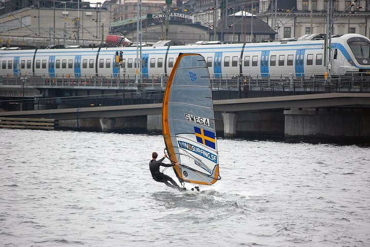 Dynamic Windsurfing Beginner class Day1 - Photo 1 of 10