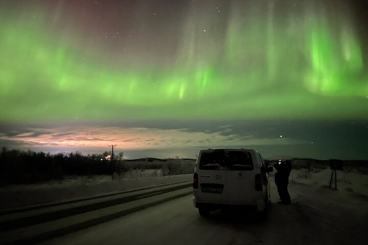 Northern Light hunt with minibus to Abisko 7:30 pm - Photo 1 of 25