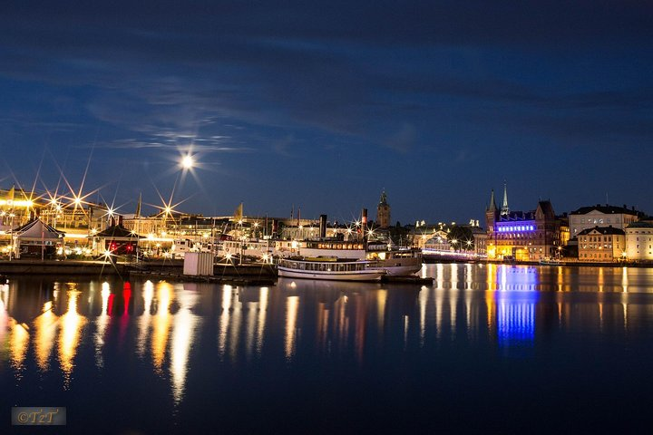 Stockholm's Festive Sights And Christmas Lights - Photo 1 of 23