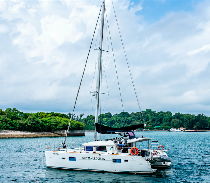 Private Luxury Yacht Charter | Sentosa Cove | Lazarus Island | White Sail | Singapore | Pelago 