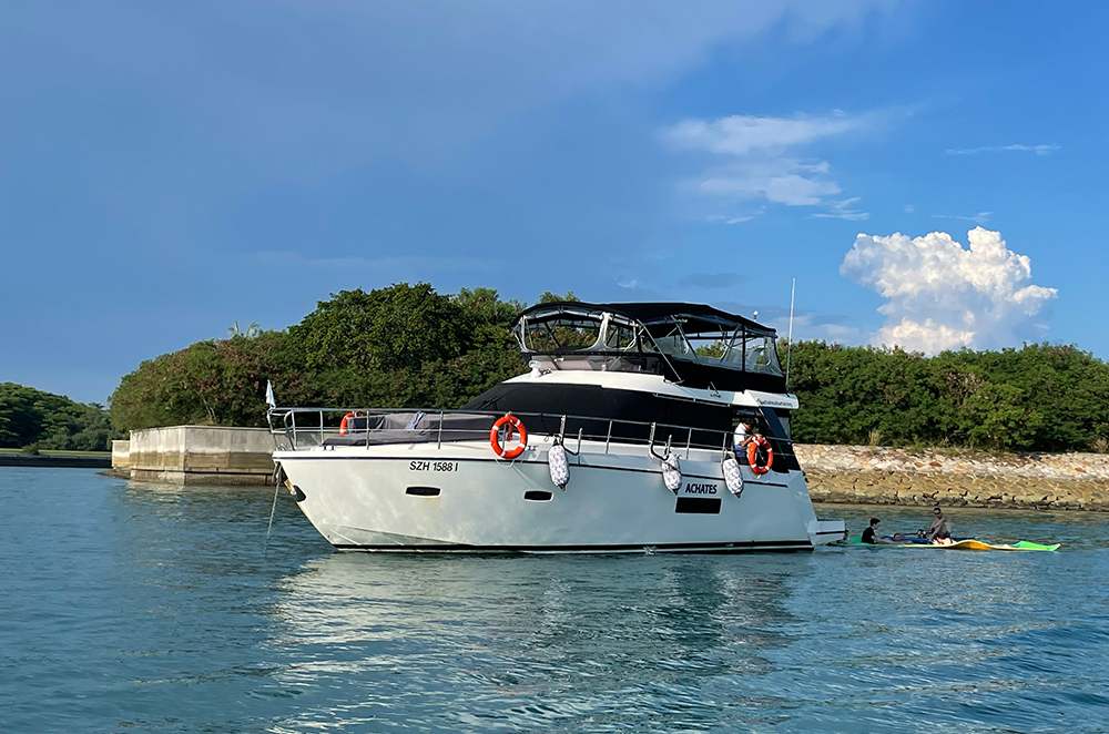 Achates by TYC Private Yacht Charter to Lazarus Island - Photo 1 of 10