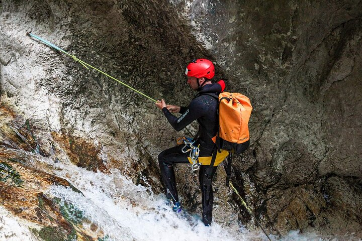 Canyoning Fratarica with local guides and local company.