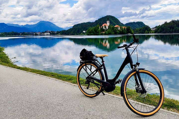 Lake Bled & rest of Slovenia quality Scott Swiss e-Bike Rent, pr1motours.com