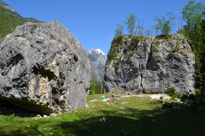 Rock climbing course - Photo 1 of 5