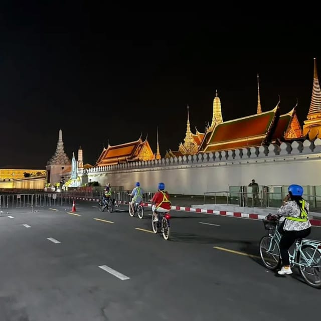 Bangkok: Sunset Guided Bike Tour + Dinner - Photo 1 of 10