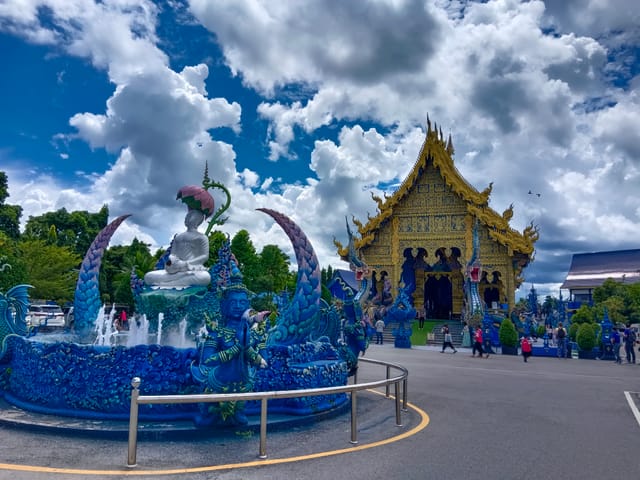 Chiang Rai Private Tour: Golden Triangle, White/Blue Temple, Long Neck Village - Photo 1 of 10