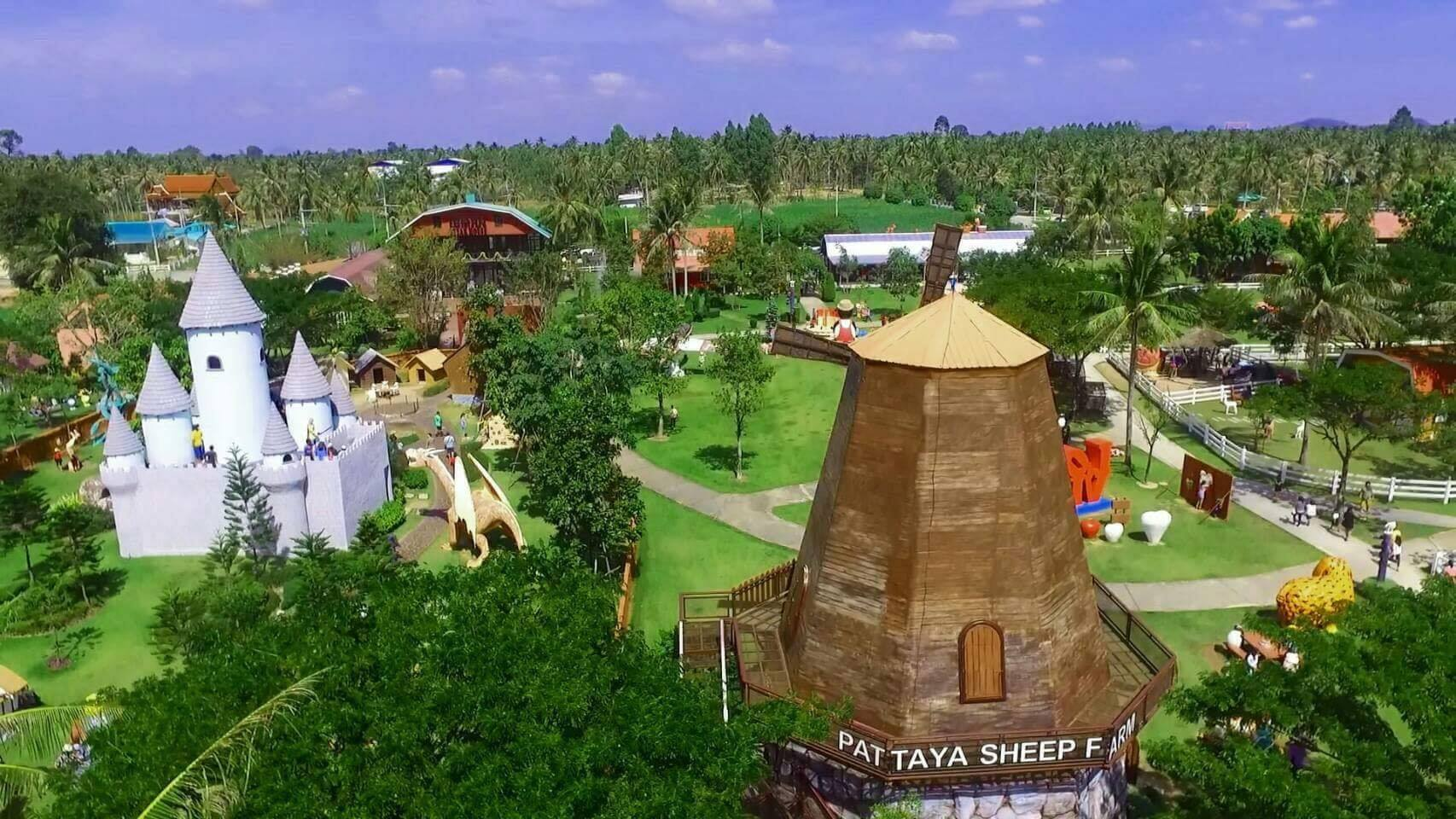 Pattaya Sheep Farm Ticket + Great & Grand Sweet Destination - Photo 1 of 4