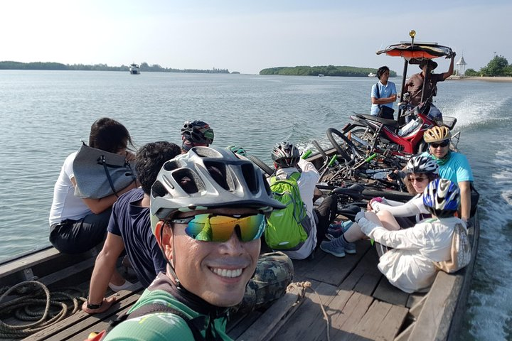 Taxi boat 5 minutes crossing Krabi river.