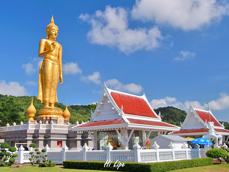 Hat Yai Municipal Park Sunset Van Tour + Local Dinner - Photo 1 of 10