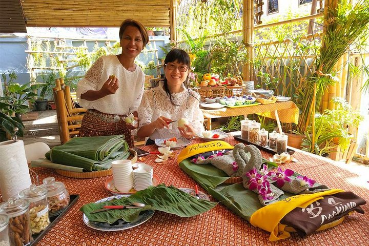 Home Style Family class with fruit carving and market tour  - Photo 1 of 9