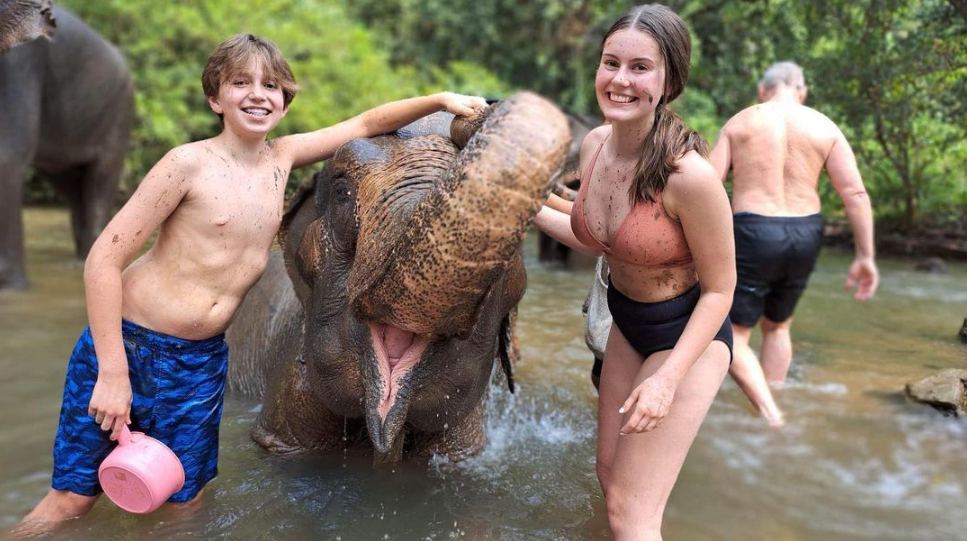 Hug Elephant Sanctuary Chiangmai - Photo 1 of 10