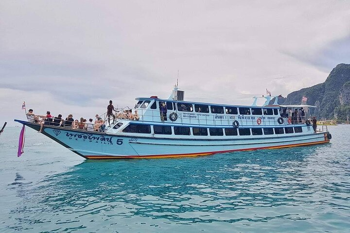 Koh Phi Phi to Koh Lanta by Ferry - Photo 1 of 4