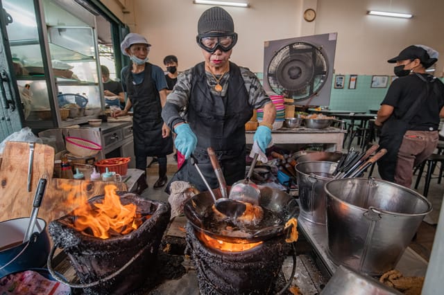 Michelin Guide Bangkok Street Food Tour by Tuk-tuk	 - Photo 1 of 12