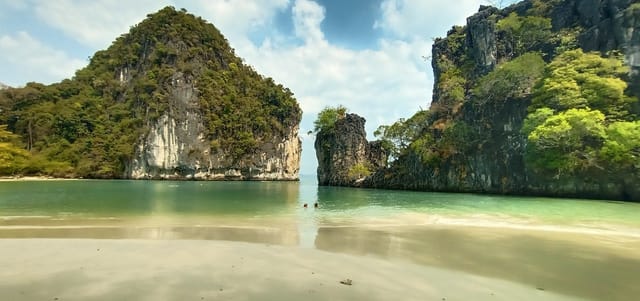 One Day Hong Island Tour by Speed Boat - Photo 1 of 10