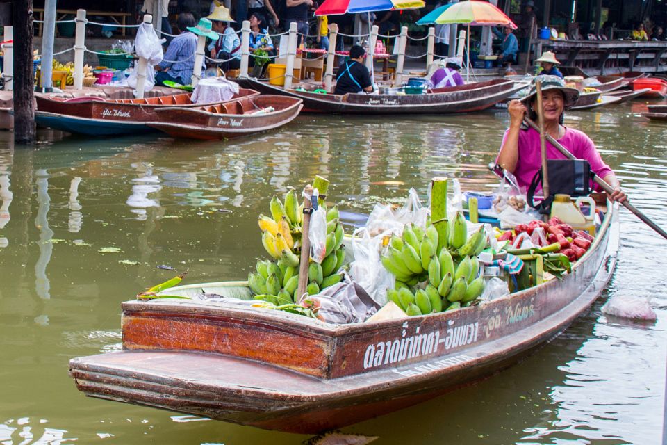 Bangkok: Private Car Hire to Amphawa Floating Market - Photo 1 of 8