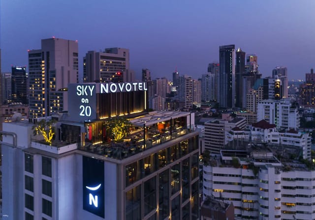 Sky on 20 Rooftop Bar at Novotel Bangkok Sukhumvit 20 | Thailand - Photo 1 of 10