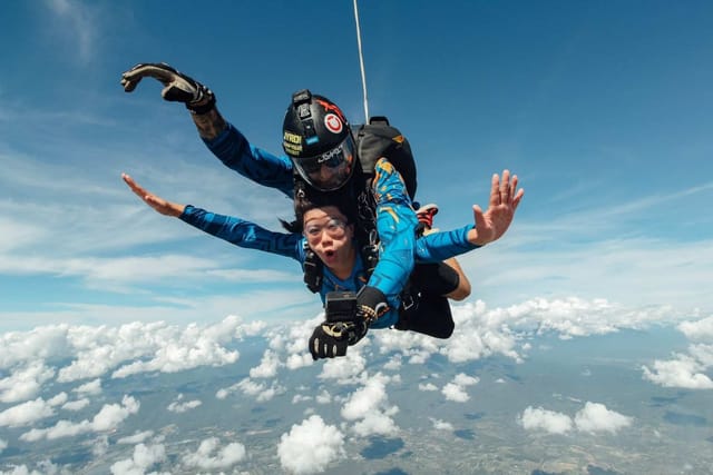 skydiving-experience-in-chiang-mai-thailand_1