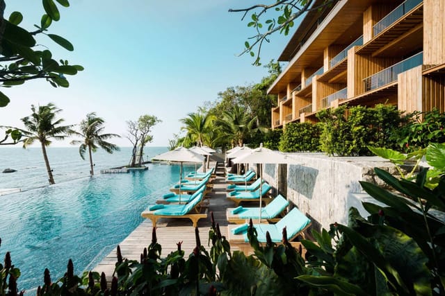 stay-with-breakfast-at-cape-dara-5-star-beachfront-resort-pattaya-thailand_1