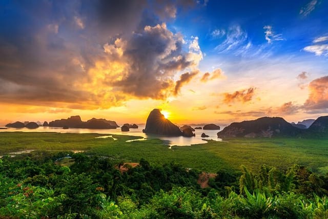 Sunrise to Phang Nga Bay and Jamebond Island Tour from Khaolak