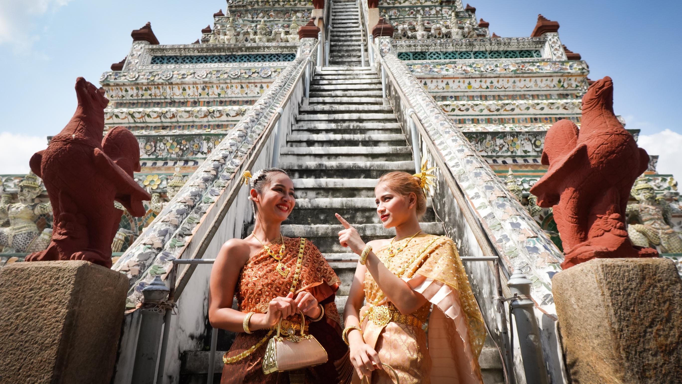 Thai Costume Experience with Photo Tour at Wat Arun in Bangkok | Thailand - Photo 1 of 10