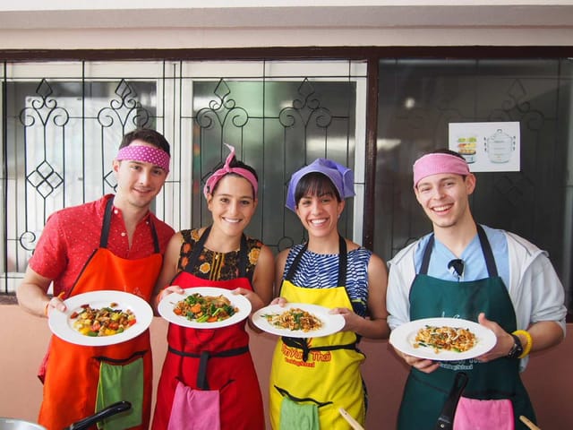 tom-yum-thai-cooking-school-chiang-mai_1